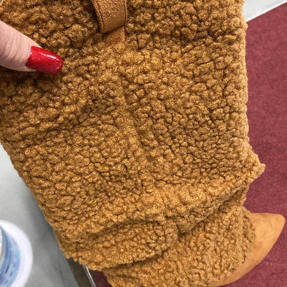 🍀St Patrick’s Sale🍀BrownBeauties NEW Bounty FauxFur Sherpa TallHeeled Boots NIB - Picture 13 of 15